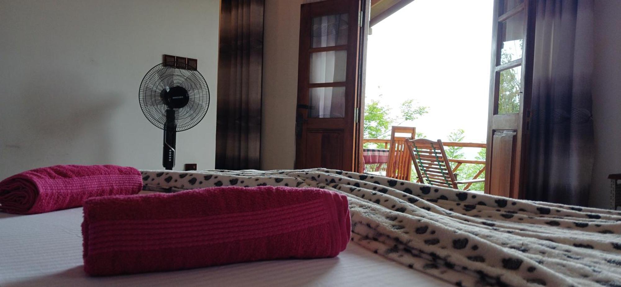 Sunlit Cottage เอลลา ภายนอก รูปภาพ
