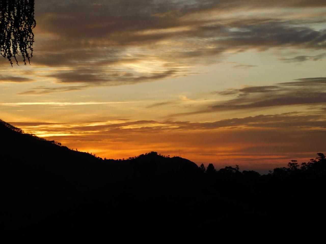 Sunlit Cottage เอลลา ภายนอก รูปภาพ