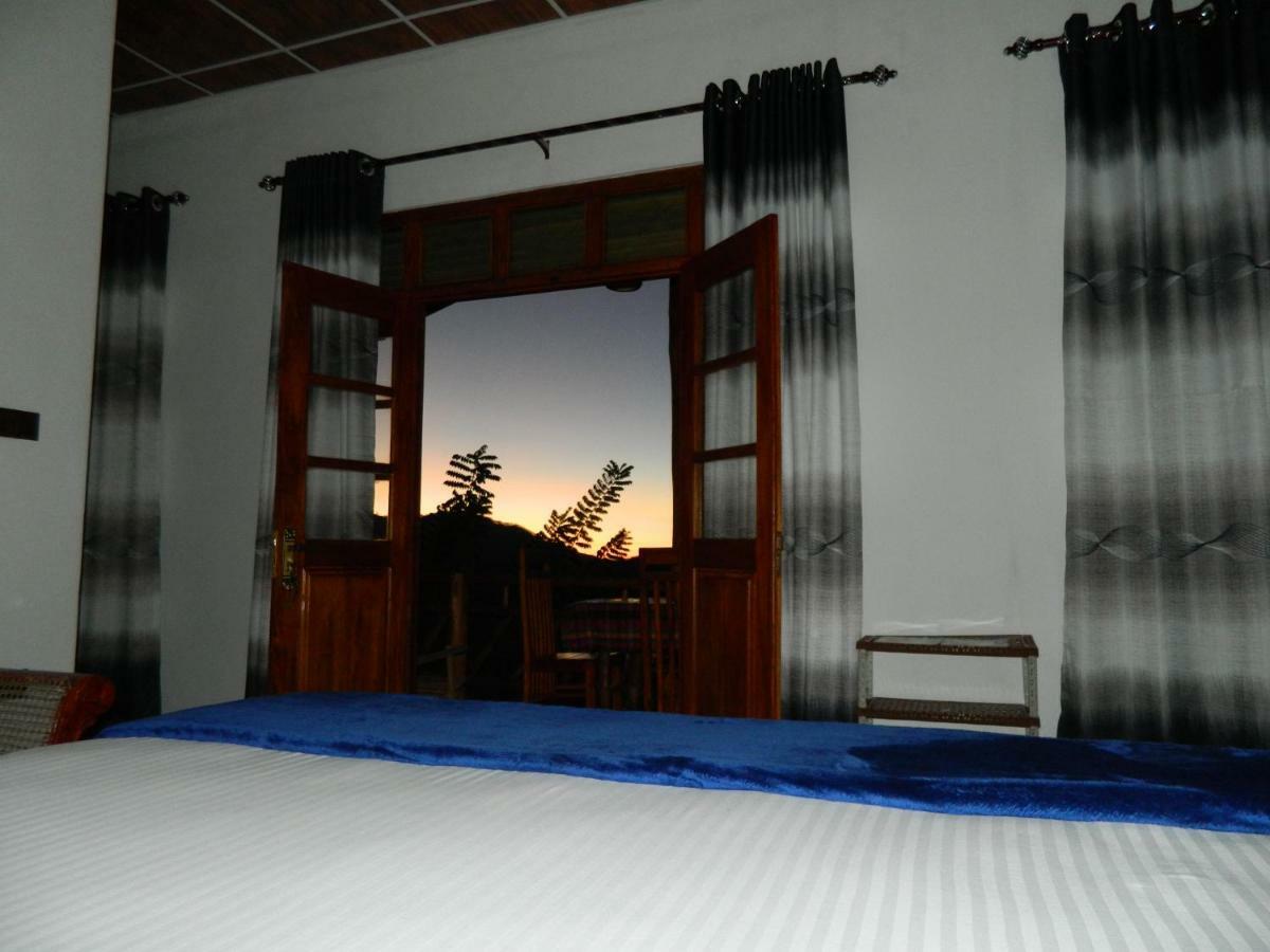 Sunlit Cottage เอลลา ภายนอก รูปภาพ